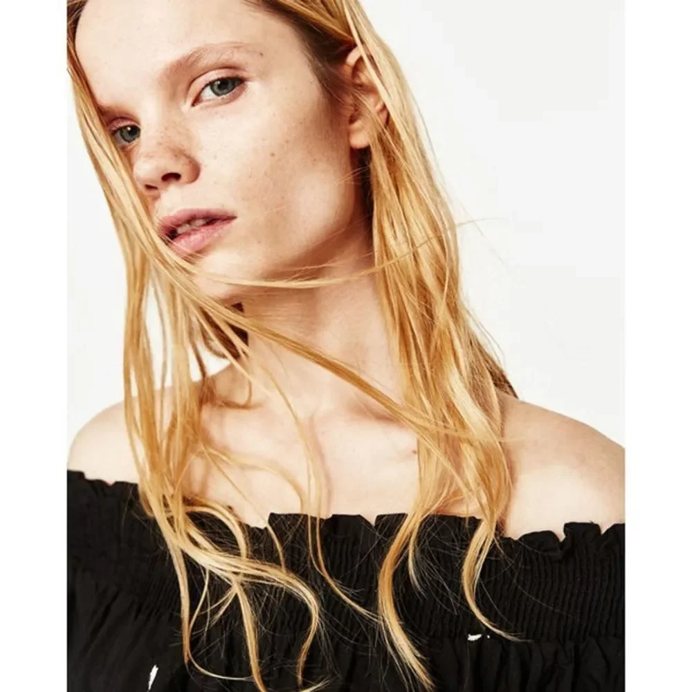 Zara Off Shoulder Embroidered Peasant Blouse Top Black Boho Romantic Size S